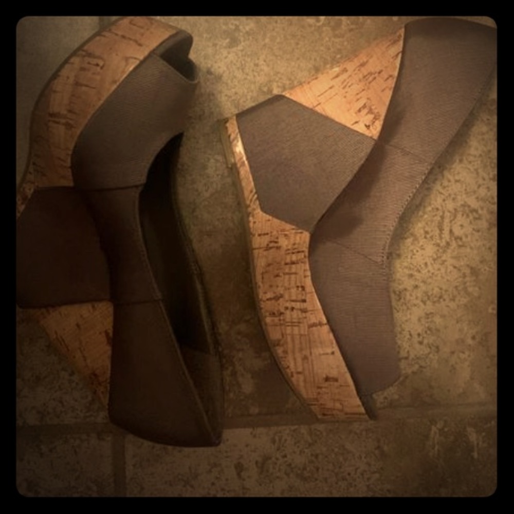 Gray wedges